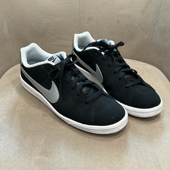 Nike Court Legacy Sneakers in Black with Silver Size 11.5 - Picture 2 of 8